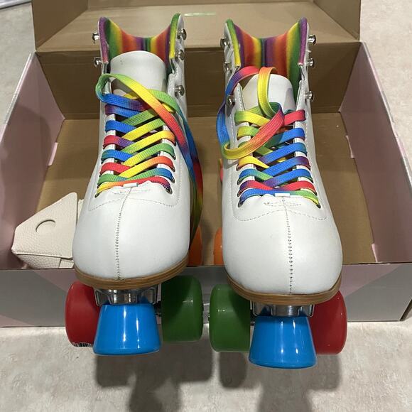 Rainbow Pride Quad Roller Skates in size 8 - Picture 9 of 10